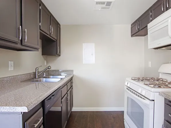 Superior Place Apartments