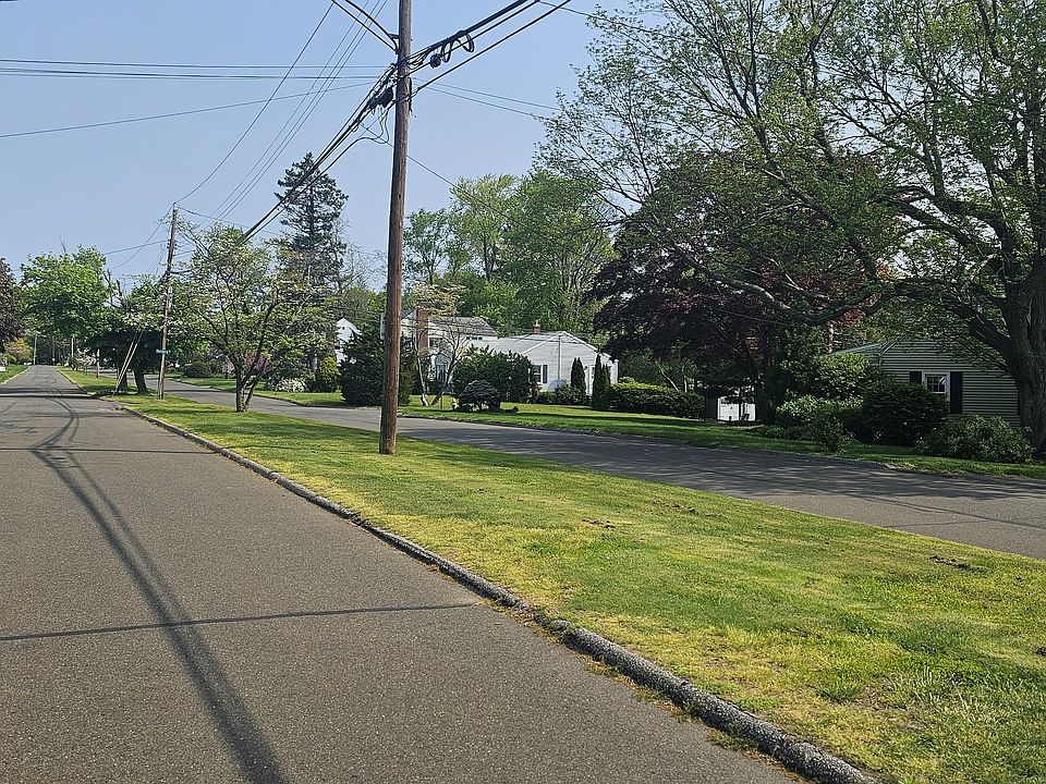 Hilltop Dr, Stratford, CT 06614 MLS 24004935 Zillow