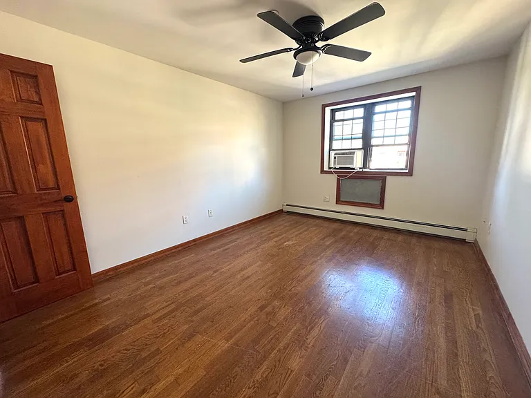 26-26 30th St #6 — Photo 8