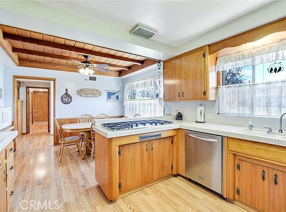 5th image of 3827 N Briarpath Ave