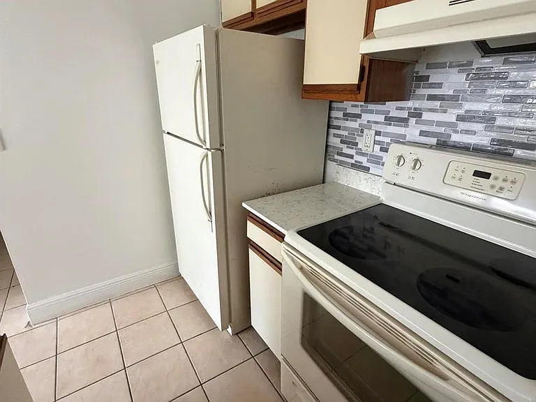 1285 SW 46th Ave #2709 — Photo 6