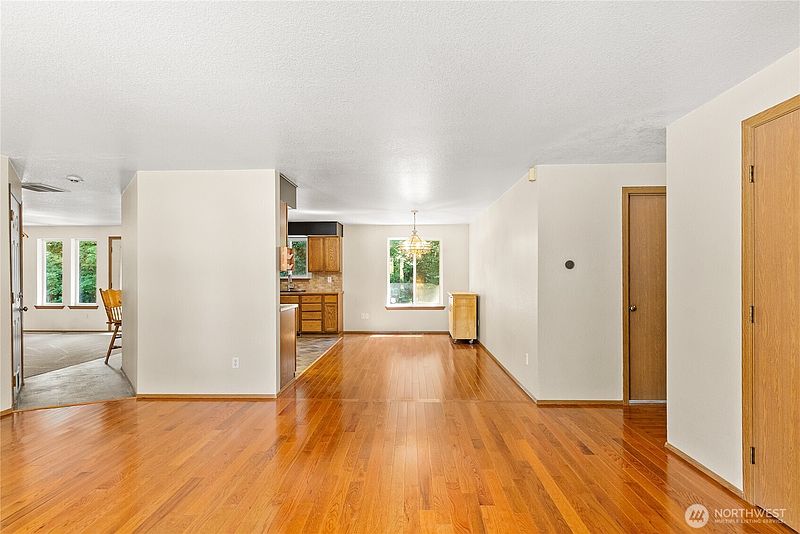 4th image of 608 100th Street S