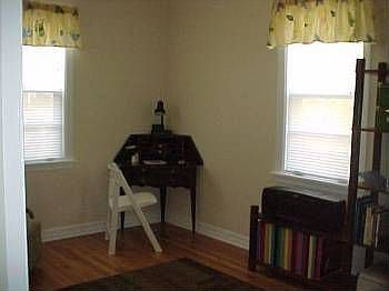3rd image of 2628 Leona Ave