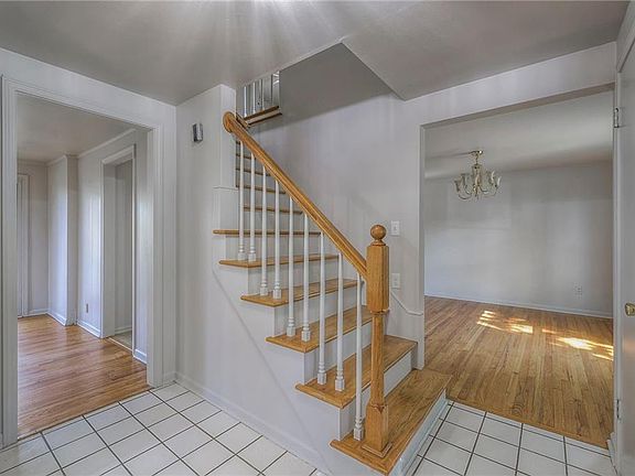 5th image of 9028 Wedd St