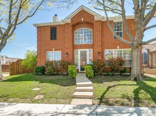 1660 Castle Rock Dr, Lewisville, TX 75077