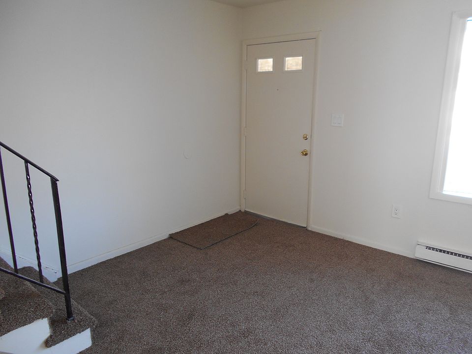 Entrance/Living Room