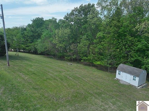 5th image of 371 Skyline Dr
