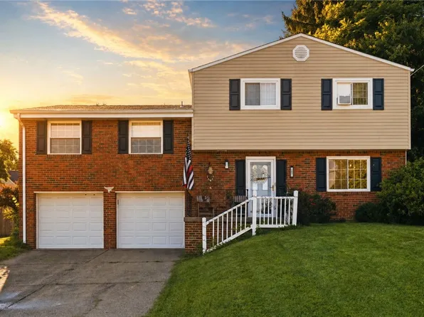 107 Dover Dr, Coraopolis, PA 15108