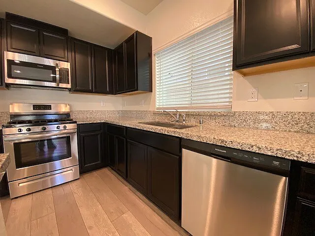 1345 Harvest Glen Way — Photo 12