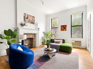 317 E 6th St APT 3, New York, NY 10003