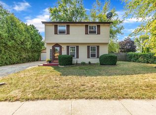 8529 Westbrook Dr, Sturtevant, WI 53177