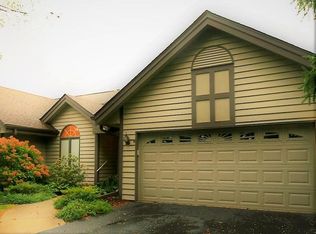 6101 Palo Verde Dr, Rockford, IL 61114