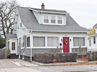 564 Cottage St, Pawtucket, RI 02861