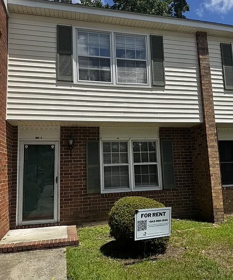 738F Coventry Ln #F — Photo 1