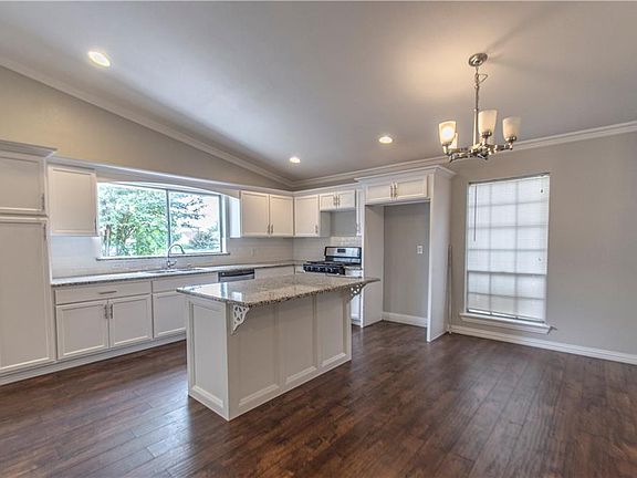 3rd image of 12336 High Meadow Dr