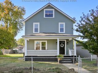 211 19th St, Dunbar, WV 25064