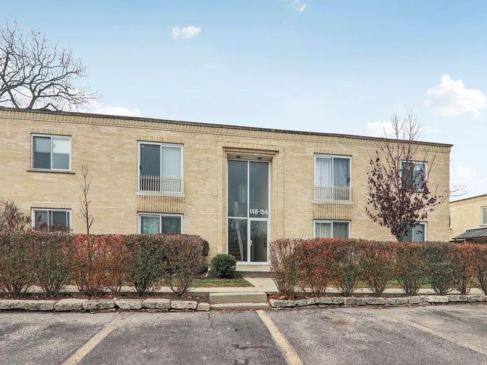 148 Green Bay Rd #1