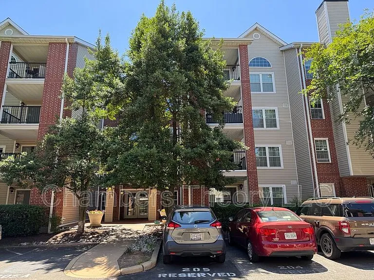 3311 Wyndham Cir #4197 — Photo 4