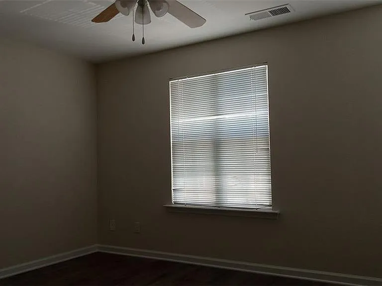 755 Crestwell Cir SW — Photo 16