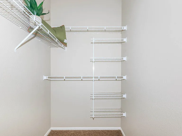 1c1 757 SQFT 1 Bed 1 Bath