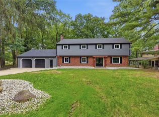 208 Lynwood Dr, Greenville, PA 16125