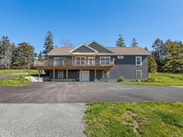 18 Farms Edge Road, Lamoine, ME 04605