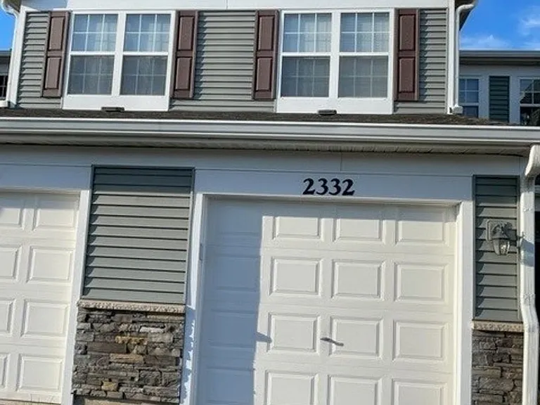 2332 Overlook Ct — Photo 2