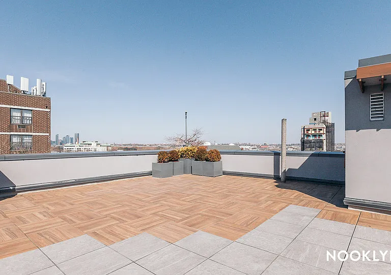 845 Grand St #5D — Photo 15