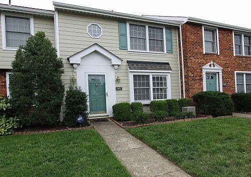 1st image of 9422 Tracey Lynne Cir