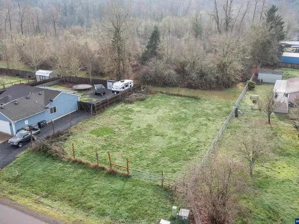 3171 Juniper St, Sweet Home, OR 97386