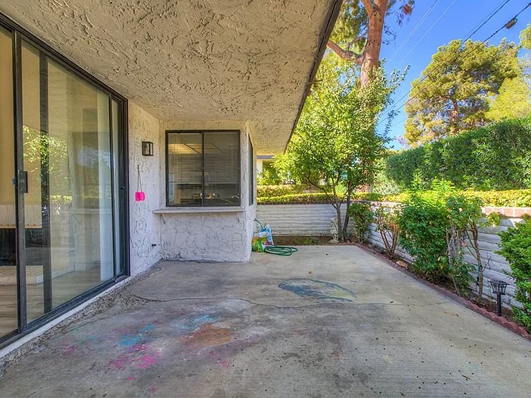 2574 Pera Cir — Photo 21