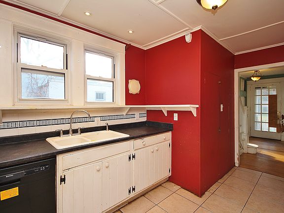 4th image of 9 James St