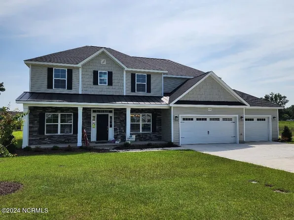 2828 Palamino Way, Grimesland, NC 27837