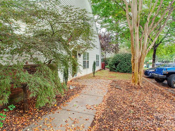 3rd image of 5912 Moose Ln
