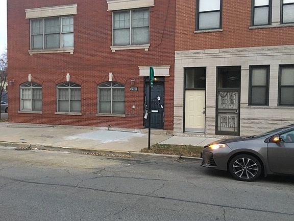 2nd image of 2901 S Princeton Ave