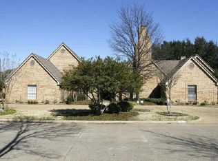 17504 River Hill Dr, Dallas, TX 75287