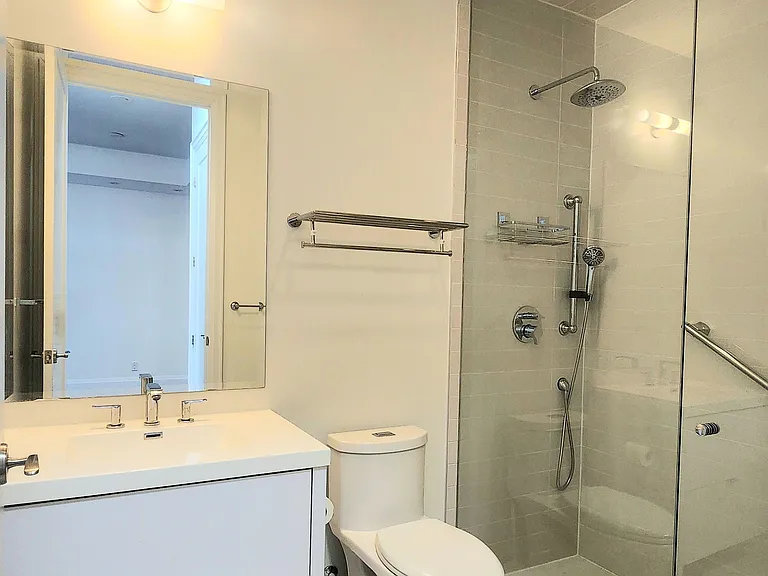 20 Fred Varley Dr #210 — Photo 26