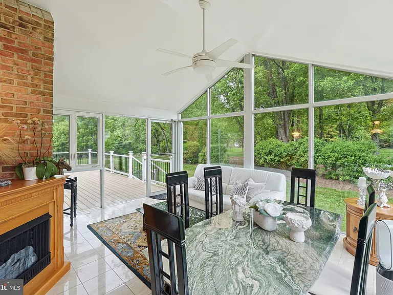 13010 Boswell Ct — Photo 10