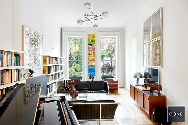 Rented by Bond New York | media 39