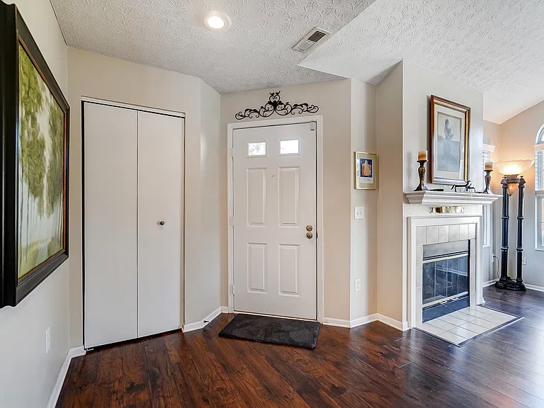 338 Bear Woods Dr — Photo 9