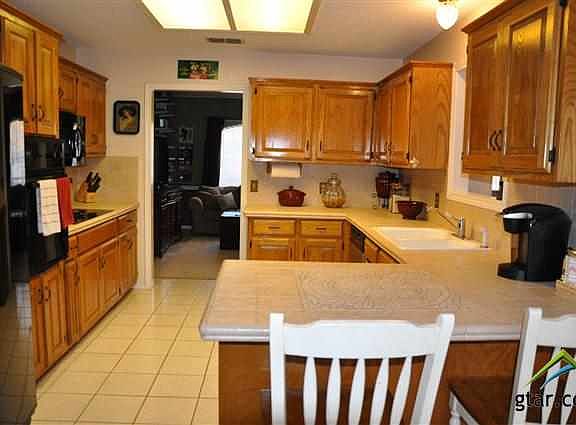 5th image of 200 Clearview Dr
