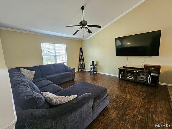 4th image of 22716 Return Ln