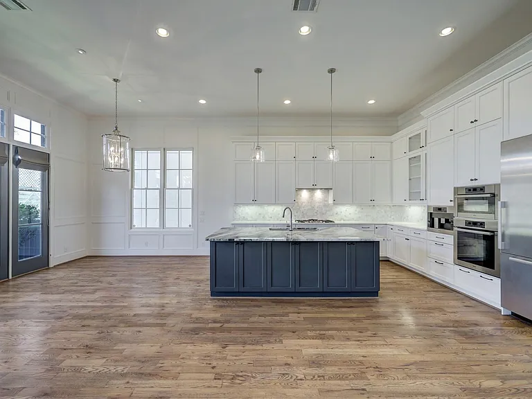 1116 Mosaico Ln — Photo 8