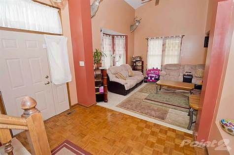 Entry to Living Room