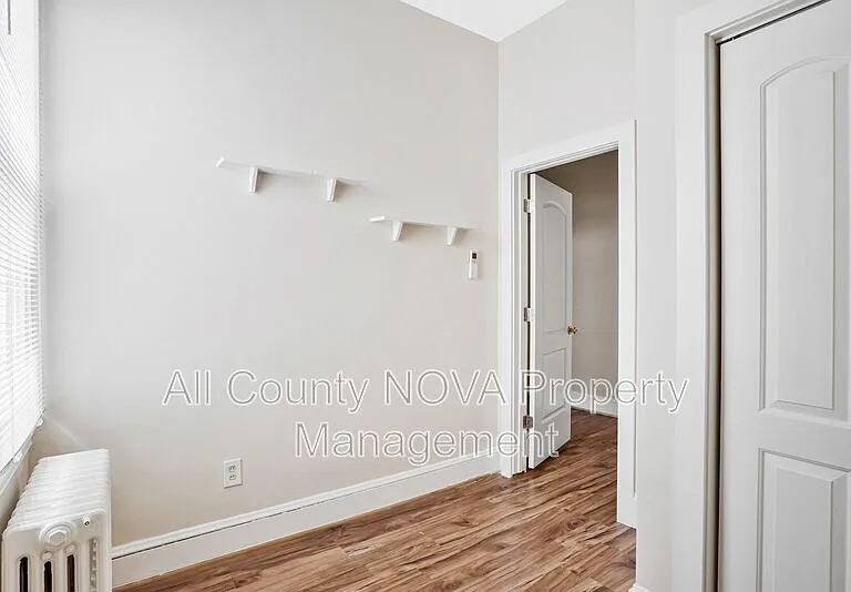 305 9th St #2 — Photo 10
