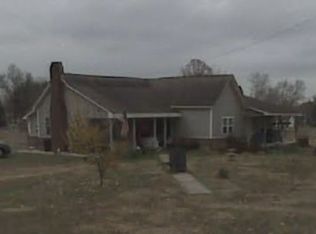 203 Chilhowee Ave, Greenback, TN 37742