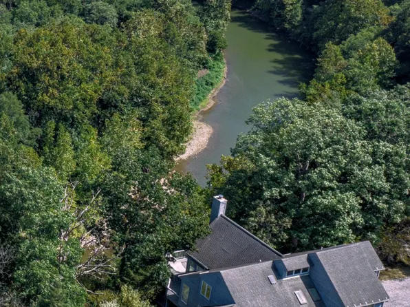 162 Riverbend Dr, Lexington, VA 24450