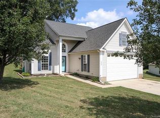 104 Brookstone Dr, Mount Holly, NC 28120