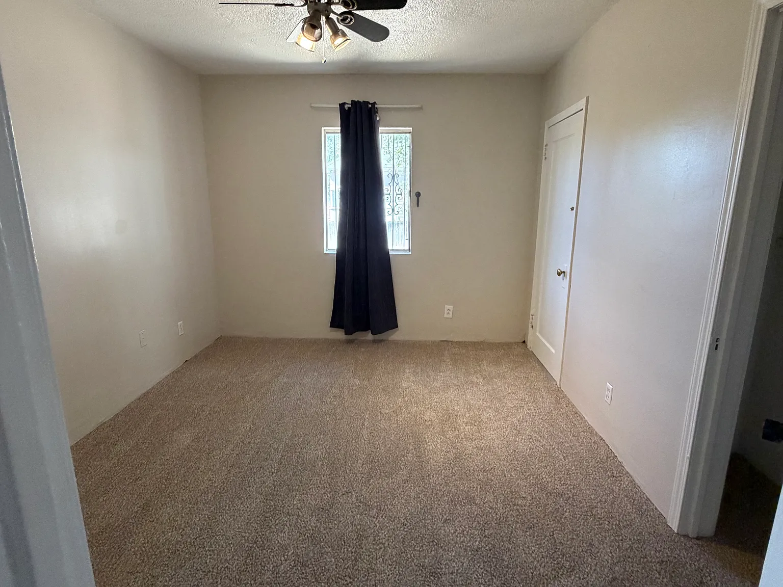 3154 E McKenzie Ave — Photo 4
