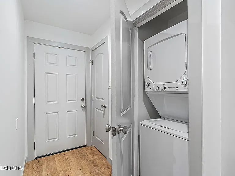 3636 Taliluna Ave #308 — Photo 8